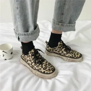 Sarastatic Women Fashion Leopard Printing Flat Sneakers