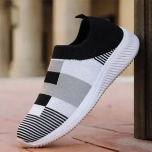 Sarastatic Women Casual Knit Design Breathable Mesh Color Blocking Flat Sneakers