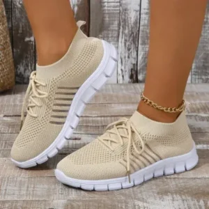 Sarastatic Women Casual Plus Size Solid Color Mesh Breathable Flat Sneakers