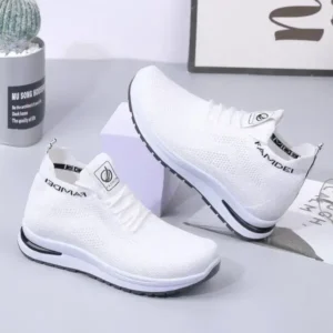 Sarastatic Women Fashion Casual Mesh Breathable Solid Color Sneakers