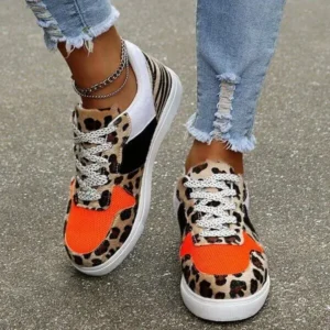 Sarastatic Fashionable Round Toe Lace-Up Sneakers